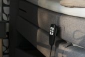 elektrisches Boxspringbett in der 5 Sterne Ferienwohnung am See in Bad Zwischenahn