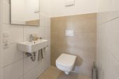 Gaeste-WC in der Ferienwohnung am See in Bad Zwischenahn