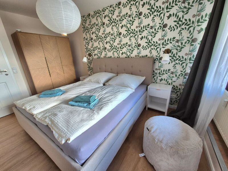 Schlafzimmer (1)